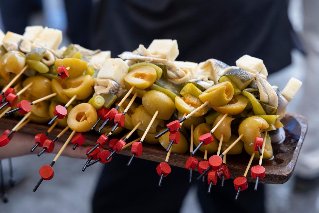 Pinchos del cóctel de bienvenida